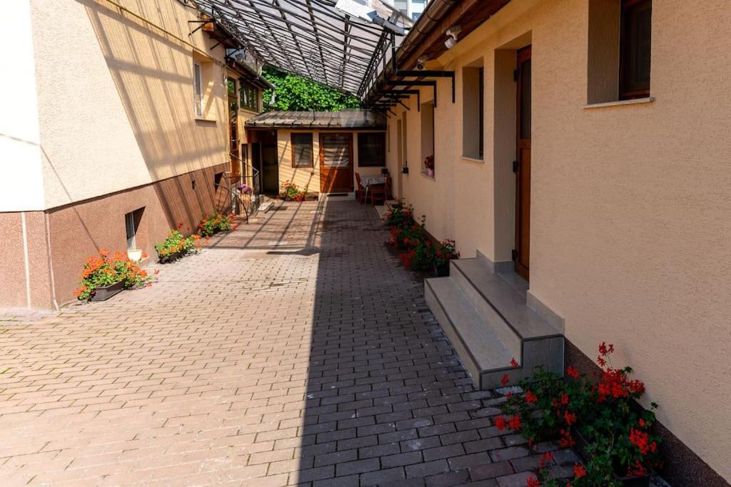 Ferienwohnung La Bebe 3 Hunedoara Exterior foto
